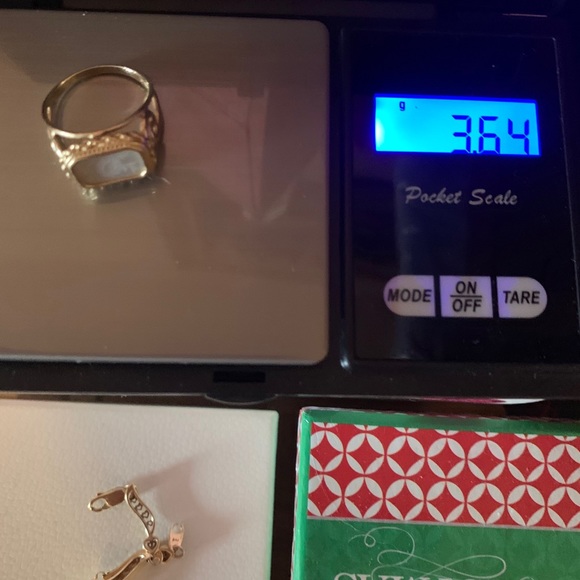 Estate find 14k Vintage MOP Etched Ring 14k gold - Picture 4 of 7